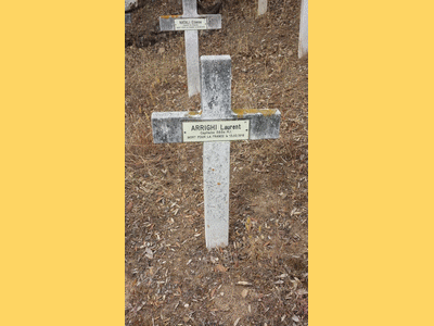 Tombe deARRIGHI Laurent Johan Cornili à <a HREF=fotom2l.php?necro=131>  <U>Ajaccio (Carré militaire du cimetière Saint-Antoine)</U> </A> D-39