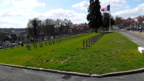 Melun (carré militaire du cimetière communal)